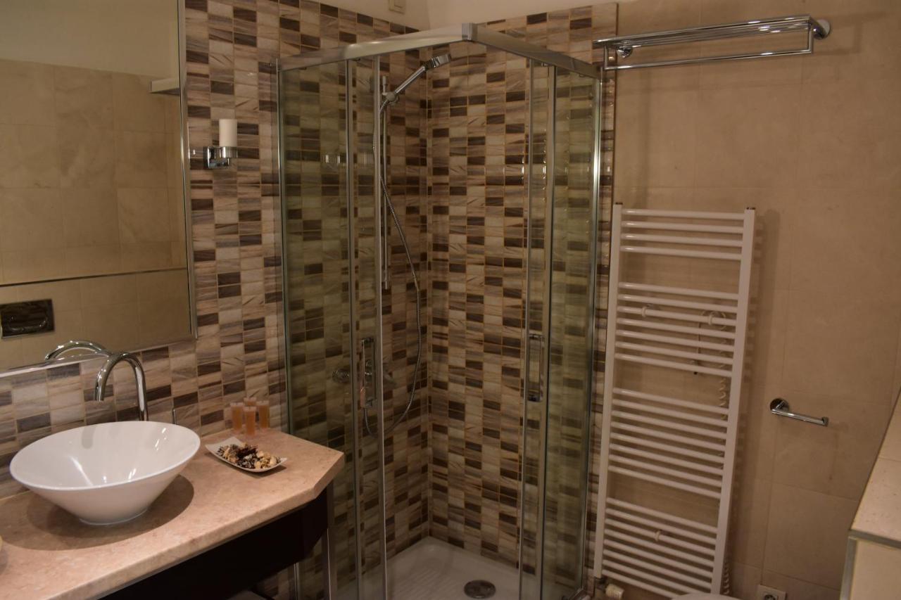 Apartment Vikroria - Halkova 5 براغ المظهر الخارجي الصورة